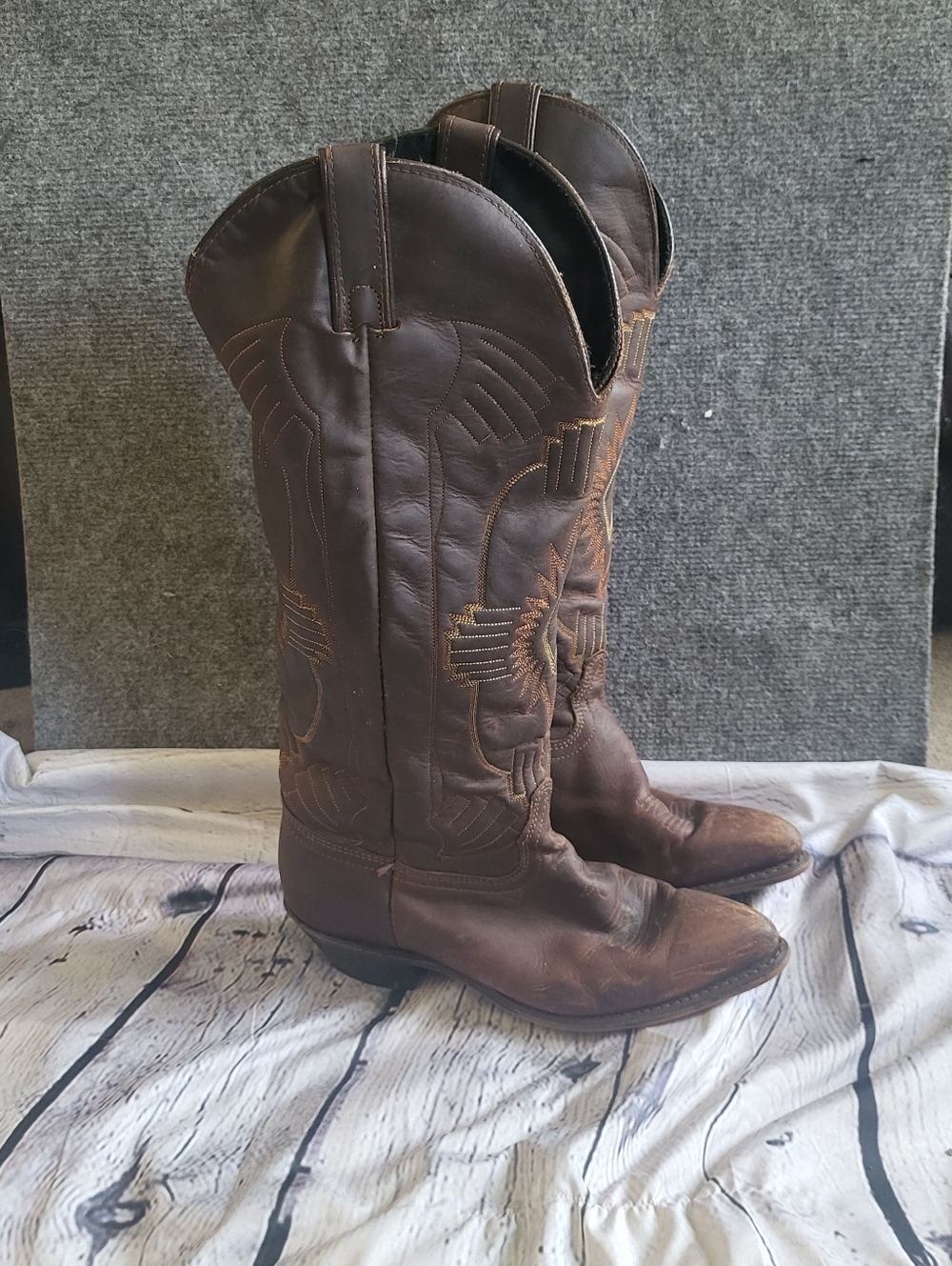Durango Classic Brown Leather Cowboy Boots